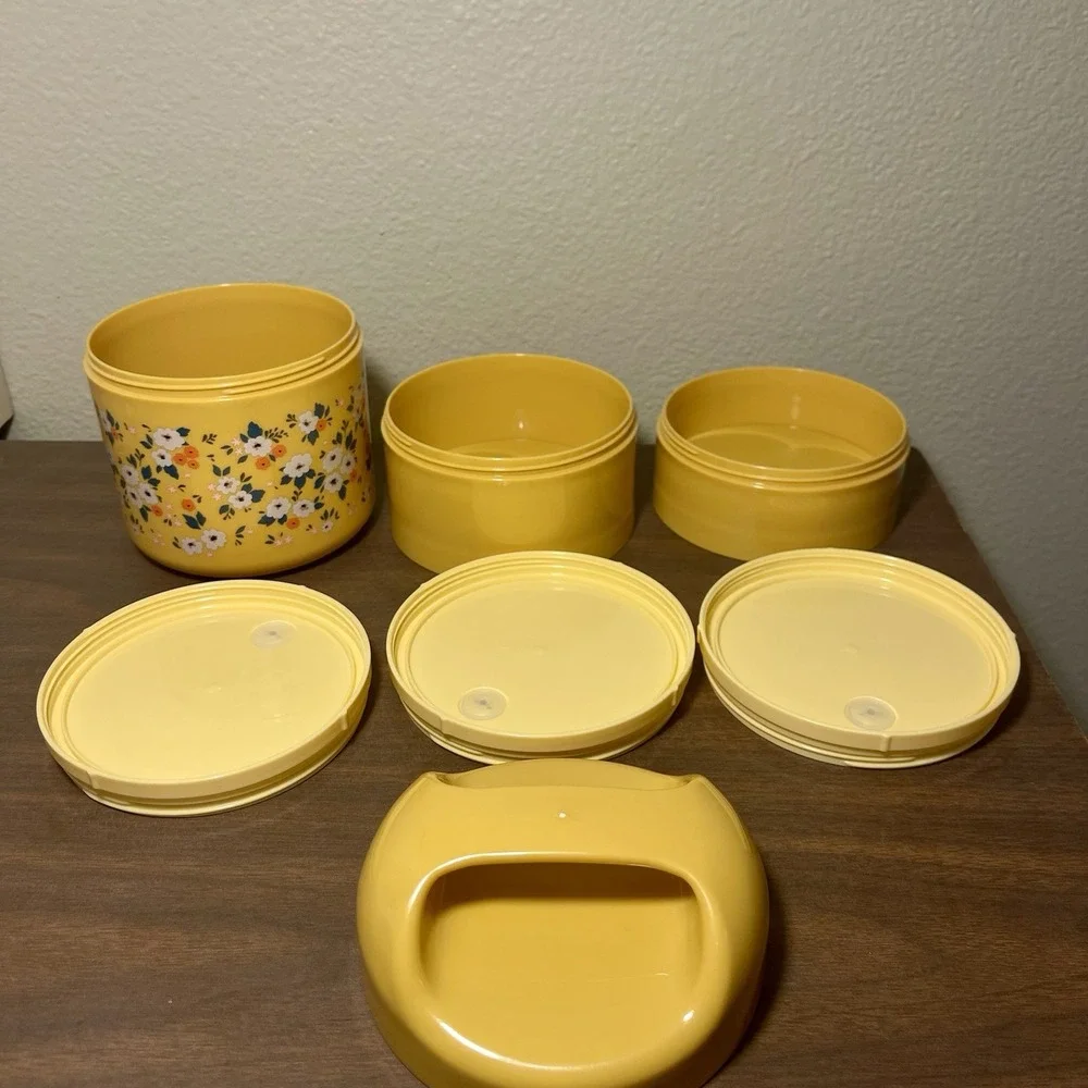 Mytagalongs  Tall‎ Floral Bento Box Snack Container 3 Compartments Yellow